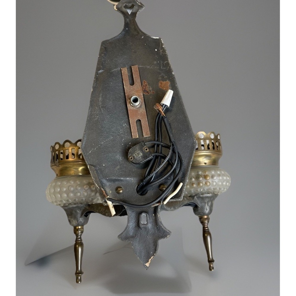 Vintage Arts & Crafts Gothic Brass wall Light SCONCE - Picture 3 of 9